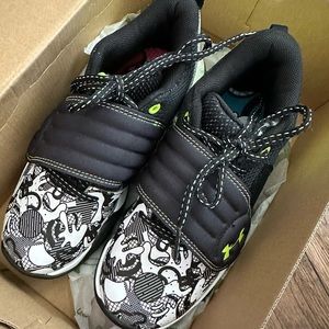 Under Armour Basketball Shoes 3.5Y